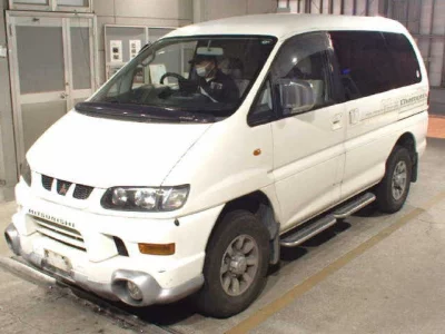 Mitsubishi DELICA