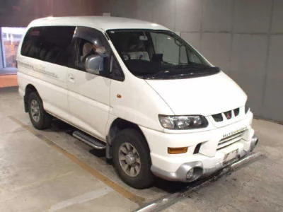 Mitsubishi DELICA