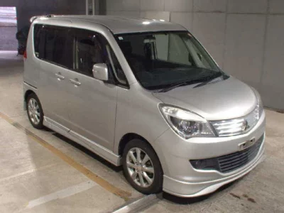 Mitsubishi DELICA D2