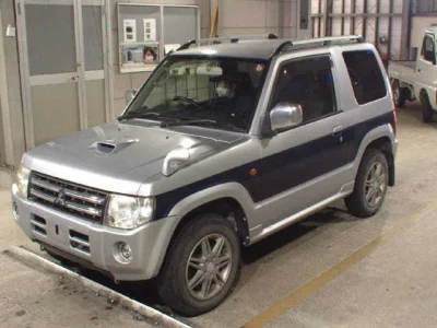 Mitsubishi PAJERO MINI