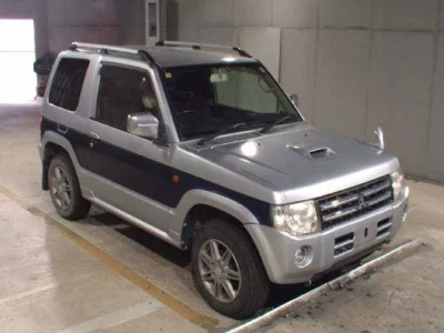 Mitsubishi PAJERO MINI