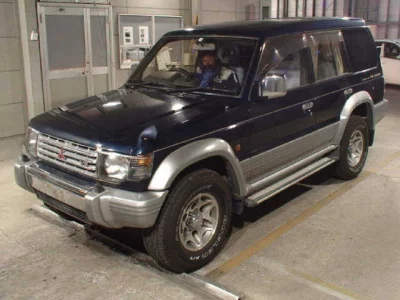 Mitsubishi PAJERO