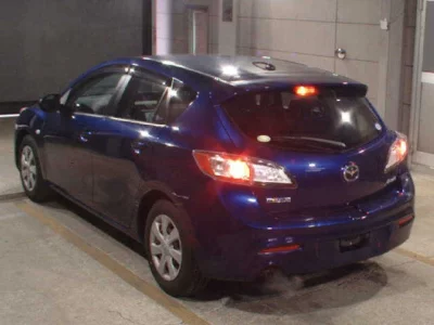Mazda AXELA  с аукциона в Японии