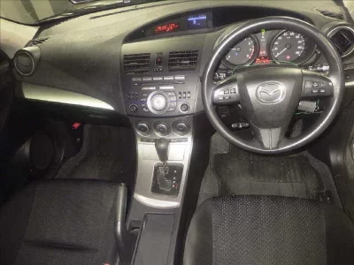 Mazda AXELA  с аукциона в Японии