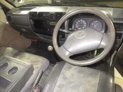Mazda BONGO  с аукциона в Японии