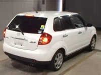 Mazda VERISA лот № 8934 оценка 3.5  с аукциона в Японии 4
