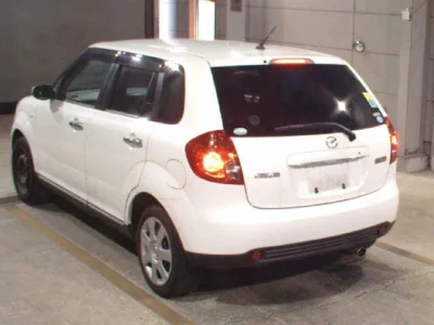 Mazda VERISA  с аукциона в Японии