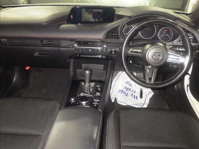 Mazda MAZDA3  с аукциона в Японии