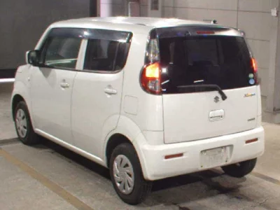 Suzuki MRWAGON