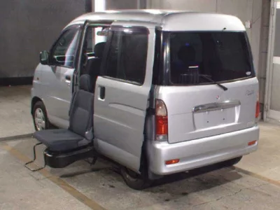 Daihatsu Atrai Wagon  с аукциона в Японии