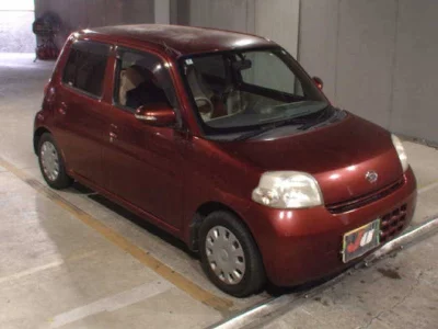 Daihatsu Esse
