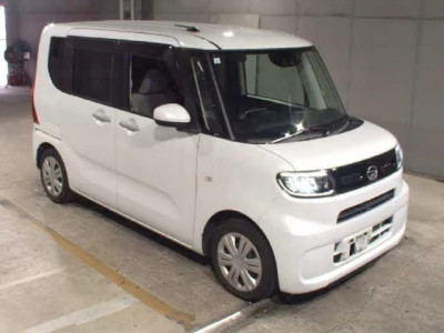 Daihatsu TANTO  с аукциона в Японии