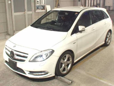 Mercedes-Benz B CLASS