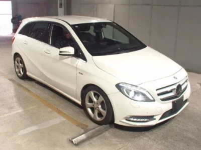 Mercedes-Benz B CLASS