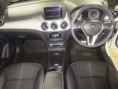 Mercedes-Benz B CLASS