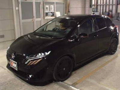 Nissan AURA