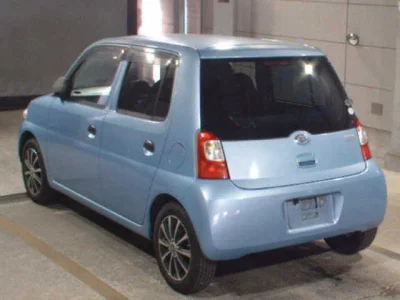Daihatsu Esse