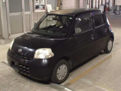Daihatsu Esse