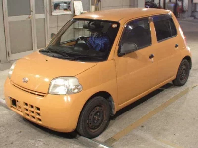 Daihatsu Esse