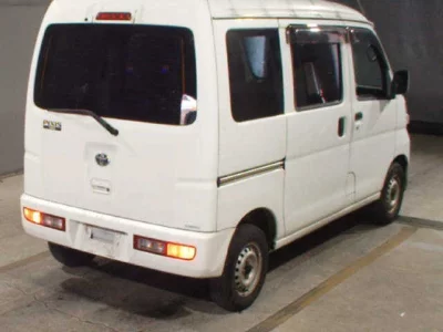 Toyota PIXIS VAN  с аукциона в Японии