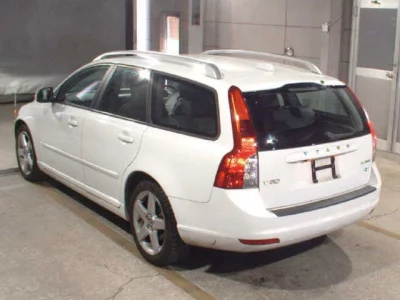Volvo V50