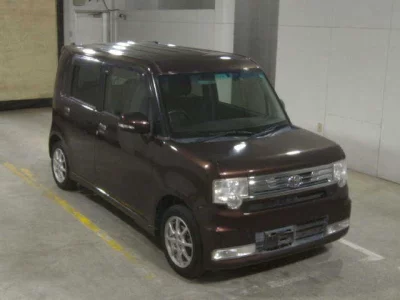 Toyota PIXIS SPACE  с аукциона в Японии