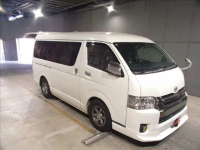 Toyota HIACE VAN  с аукциона в Японии