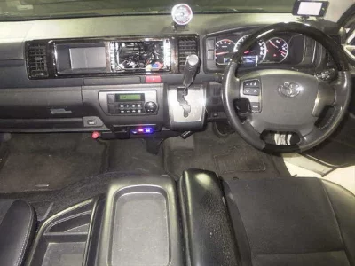 Toyota HIACE VAN  с аукциона в Японии