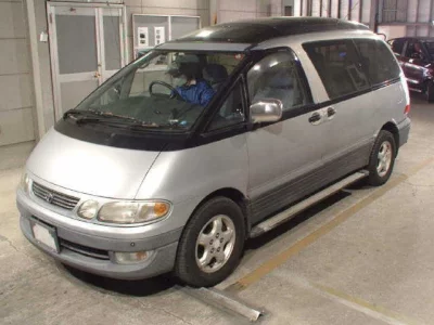Toyota ESTIMA  с аукциона в Японии