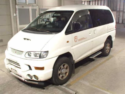 Mitsubishi DELICA