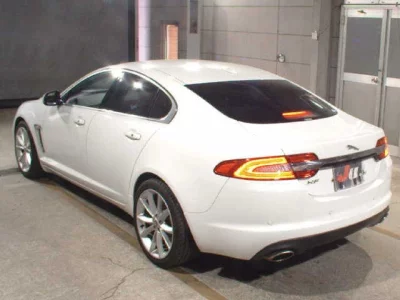 Jaguar XF SERIES