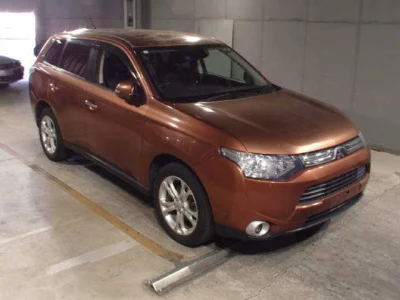 Mitsubishi OUTLANDER  с аукциона в Японии