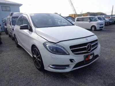 Mercedes-Benz B CLASS