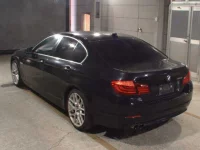 BMW 5-Series лот № 270 оценка 4  с аукциона в Японии 1