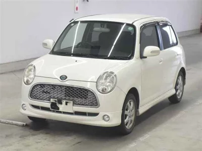Daihatsu MIRA  с аукциона в Японии