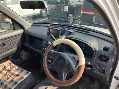 Nissan CUBE  с аукциона в Японии