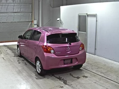 Mitsubishi MIRAGE  с аукциона в Японии