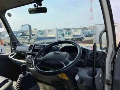 Hino DUTRO  с аукциона в Японии