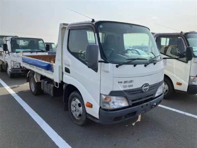 Hino DUTRO  с аукциона в Японии