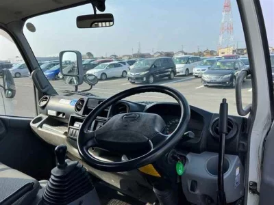 Hino DUTRO  с аукциона в Японии