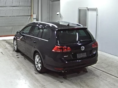 Volkswagen GOLF VARIANT