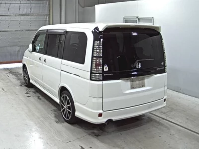 Honda STEP WAGON  с аукциона в Японии