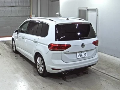 Volkswagen GOLF TOURAN
