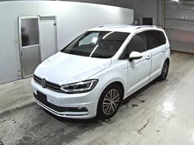 Volkswagen GOLF TOURAN