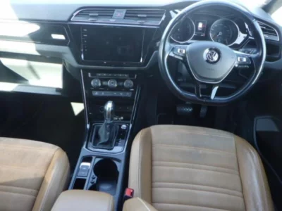 Volkswagen GOLF TOURAN