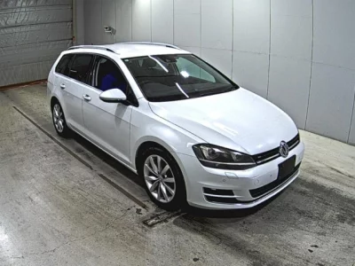 Volkswagen GOLF VARIANT