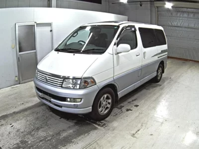 Toyota HIACE REGIUS