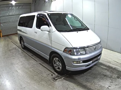 Toyota HIACE REGIUS