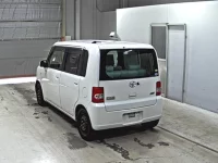 Toyota PIXIS SPACE лот № 2193 оценка 3.5  с аукциона в Японии 1