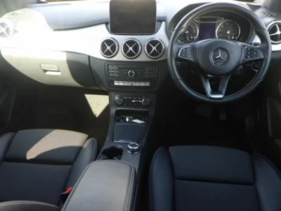 Mercedes-Benz B CLASS